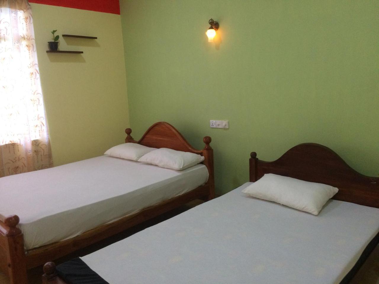 Hotel View Point 티사마하라마 외부 사진