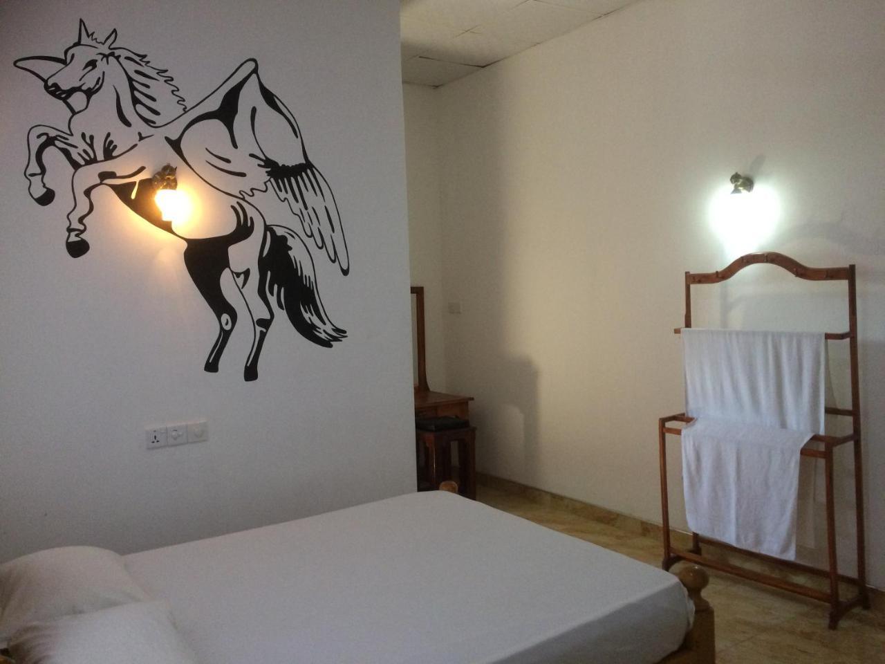 Hotel View Point 티사마하라마 외부 사진